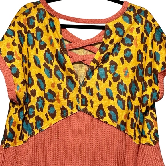 Umgee Animal Print Waffle Knit Mustard Mauve Short Sleeve Boho Casual Blouse - Picture 6 of 9